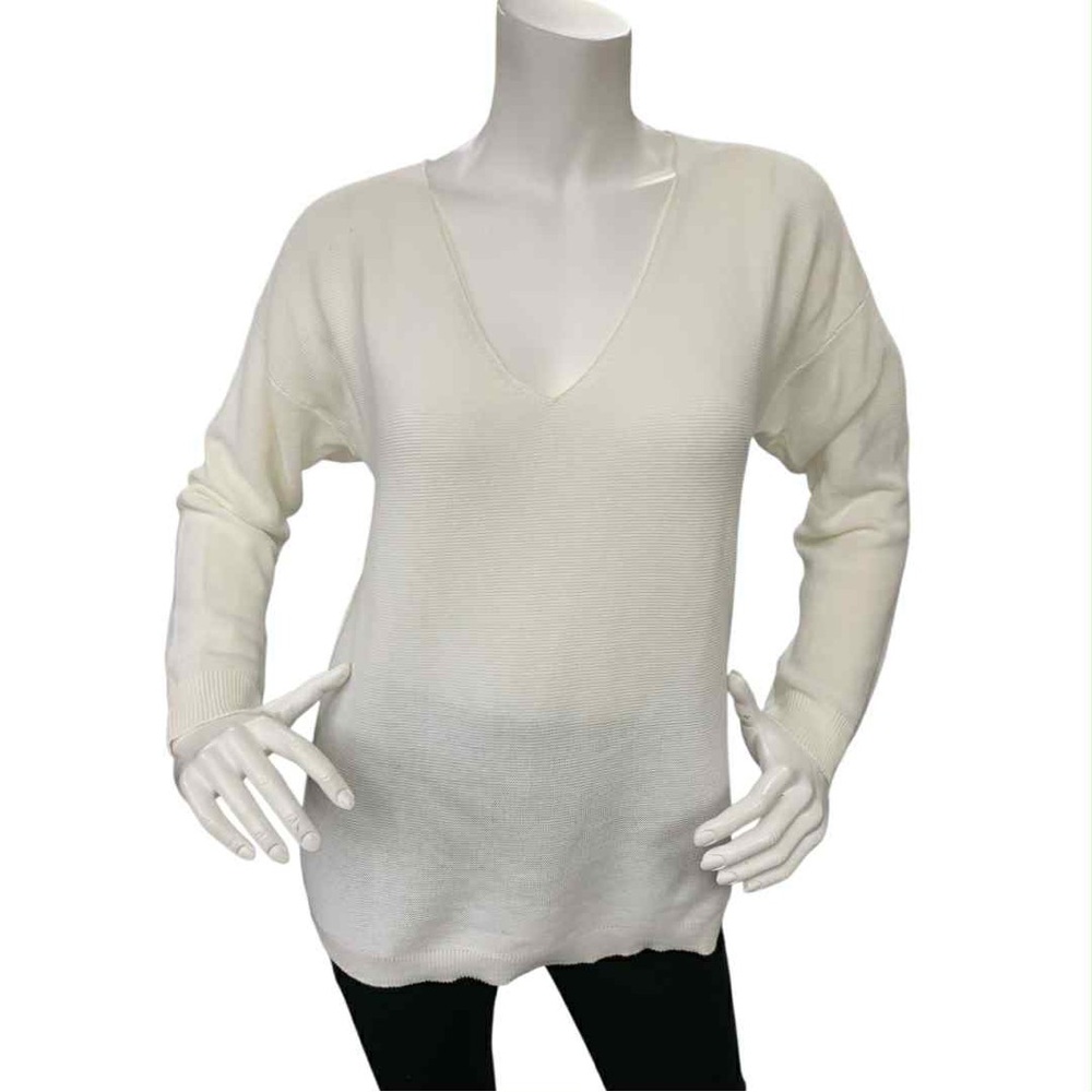 Cream Chic Ivory V-Neck Sweater Size S